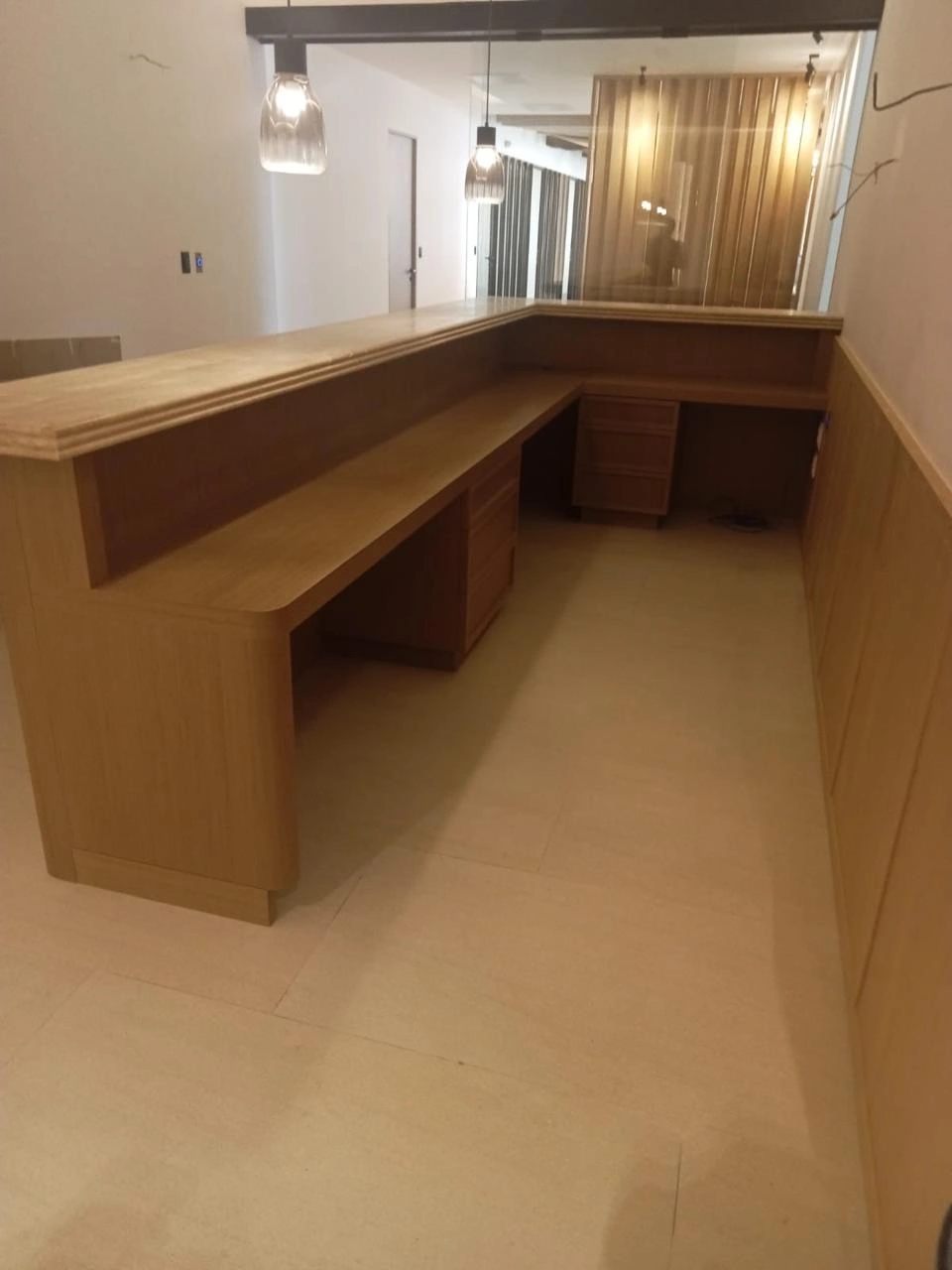 grupo zurcom diseno de oficinas y carpinteria04