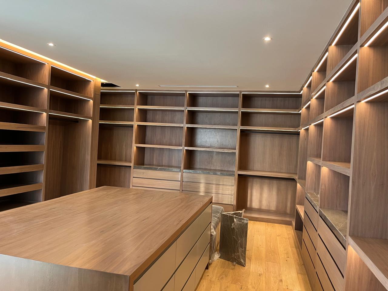 VESTIDOR CLOSET PRINCIPAL