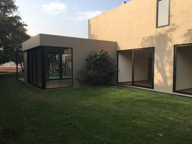barda y canceleria exterior trasera